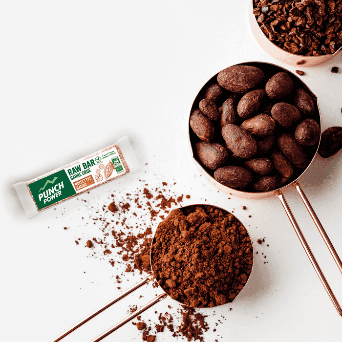 Punch Power - Raw bar - Barre crues à base d'ingrédients naturels et non transformés - seulement 3 ingrédients - saveur noisettes cacao avec poudre de cacao et fèves de cacao